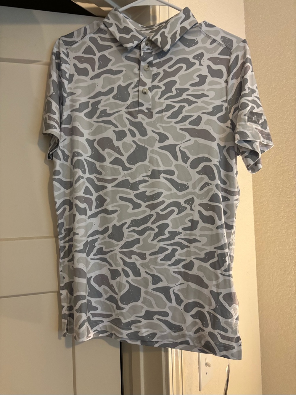 BURLEBO Gray & Light Gray Camouflage Polo